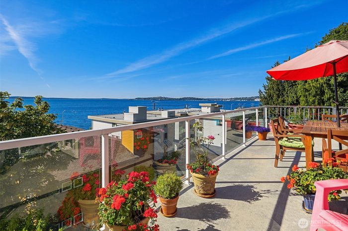 Lead image for 2115 Bonair Drive SW Seattle
