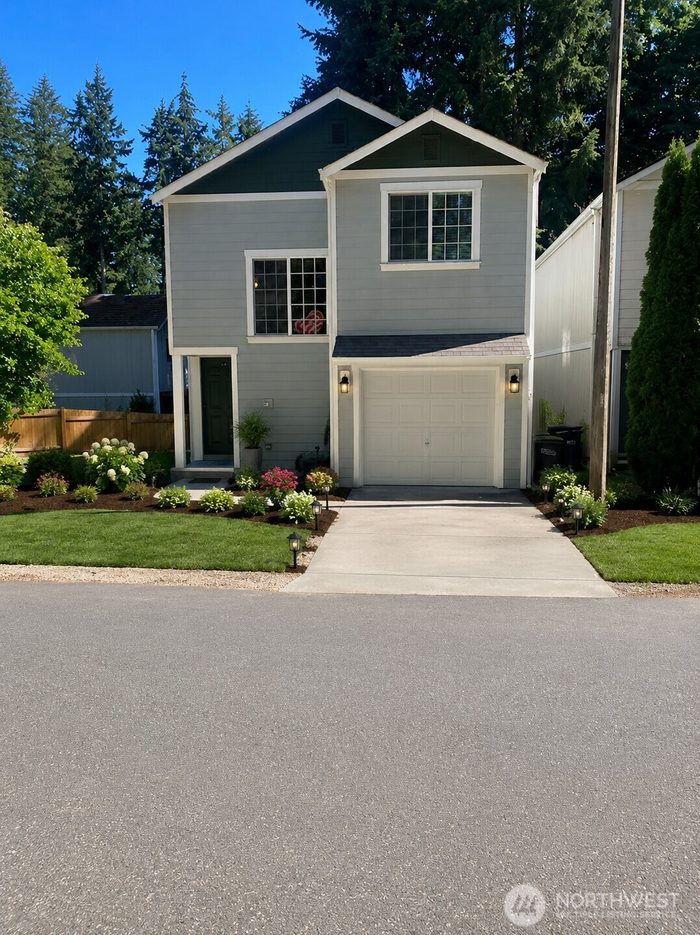 Lead image for 1961 NE Green Glen Lane Bremerton