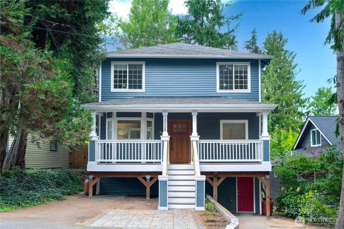 Lead image for 1528 NE 97th St Seattle