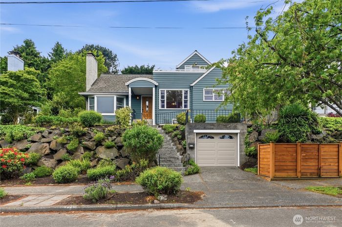 Lead image for 3217 36th Avenue W Seattle