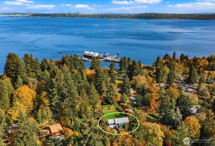 Lead image for 10514 SW 110th Street Vashon