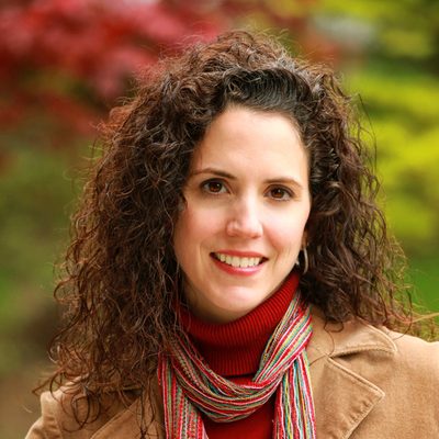 Professional Headshot of Stacy Glazebrook