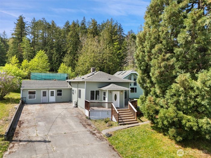 Lead image for 40 Fish Hatchery Road Sequim