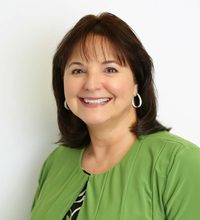 Professional Headshot of Lori Holman