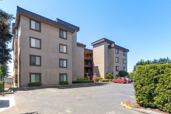 Lead image for 1902 Bridgeport Way W #106 University Place