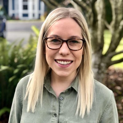 Professional Headshot of Amy Thor