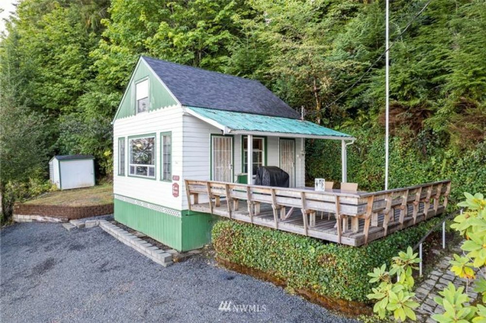 Hood Canal 1930s Cabin