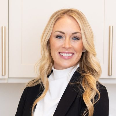 Professional Headshot of Jamie Nelson