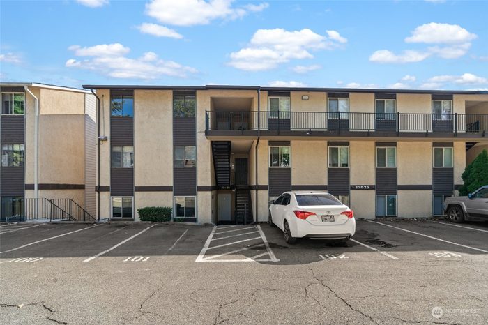 Lead image for 12525 NE 145th Place #F95 Kirkland