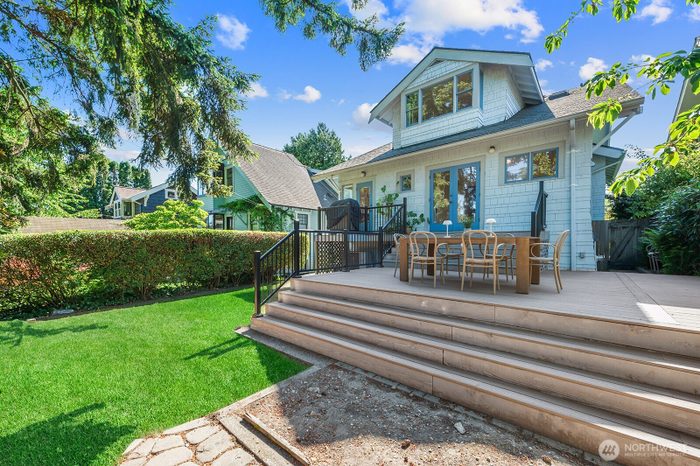Lead image for 6314 19th Avenue NE Seattle