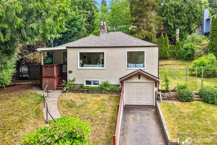 Lead image for 8800 Ravenna Avenue NE Seattle