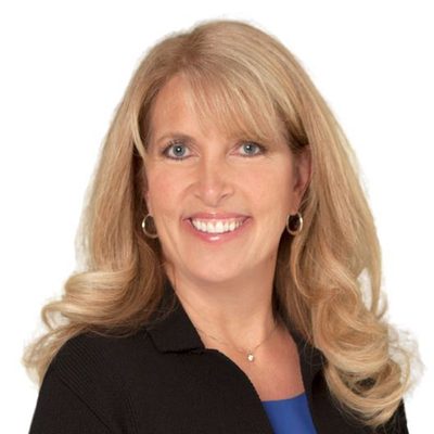 Professional Headshot of Linda Helm