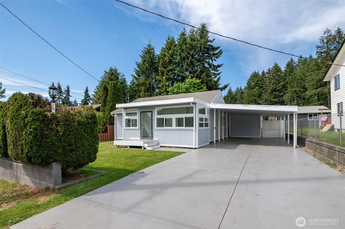 Lead image for 2217 E 64th Street Tacoma
