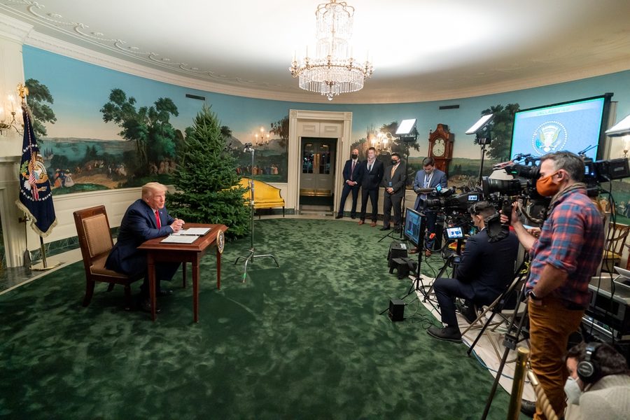 Trump tiny desk