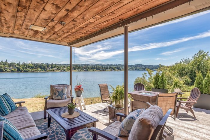 Lead image for 8829 SW Quartermaster Drive Vashon