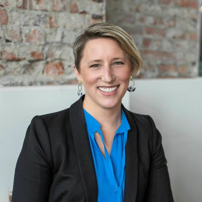 Professional Headshot of Lindsay Heidal