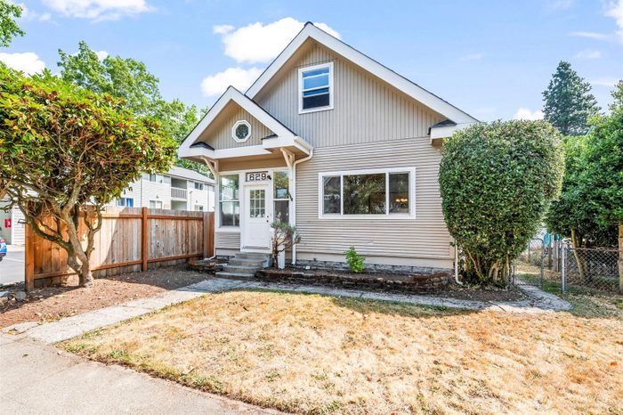 Lead image for 629 S Steele Street Tacoma