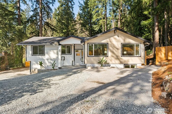 Lead image for 8501 121st Street E Puyallup